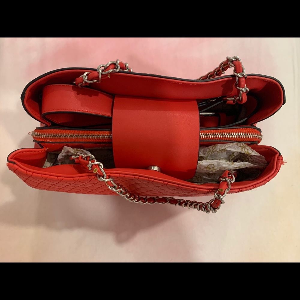 Red Handbag - Picture 2 of 3